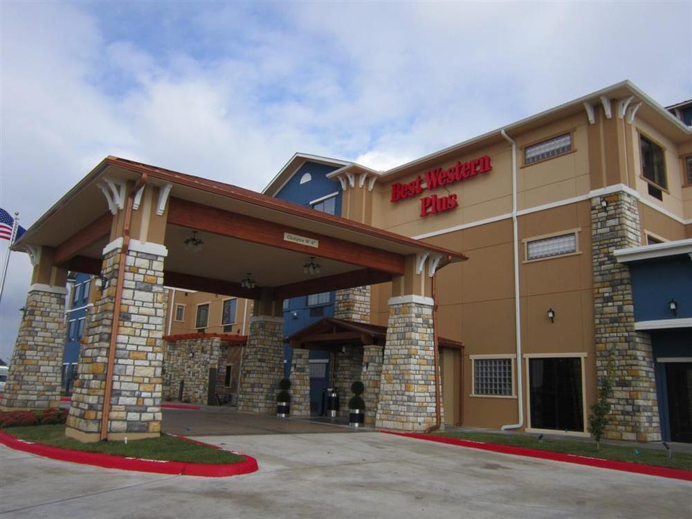 Best Western Plus Emerald Inn & Suites Garden City Εξωτερικό φωτογραφία